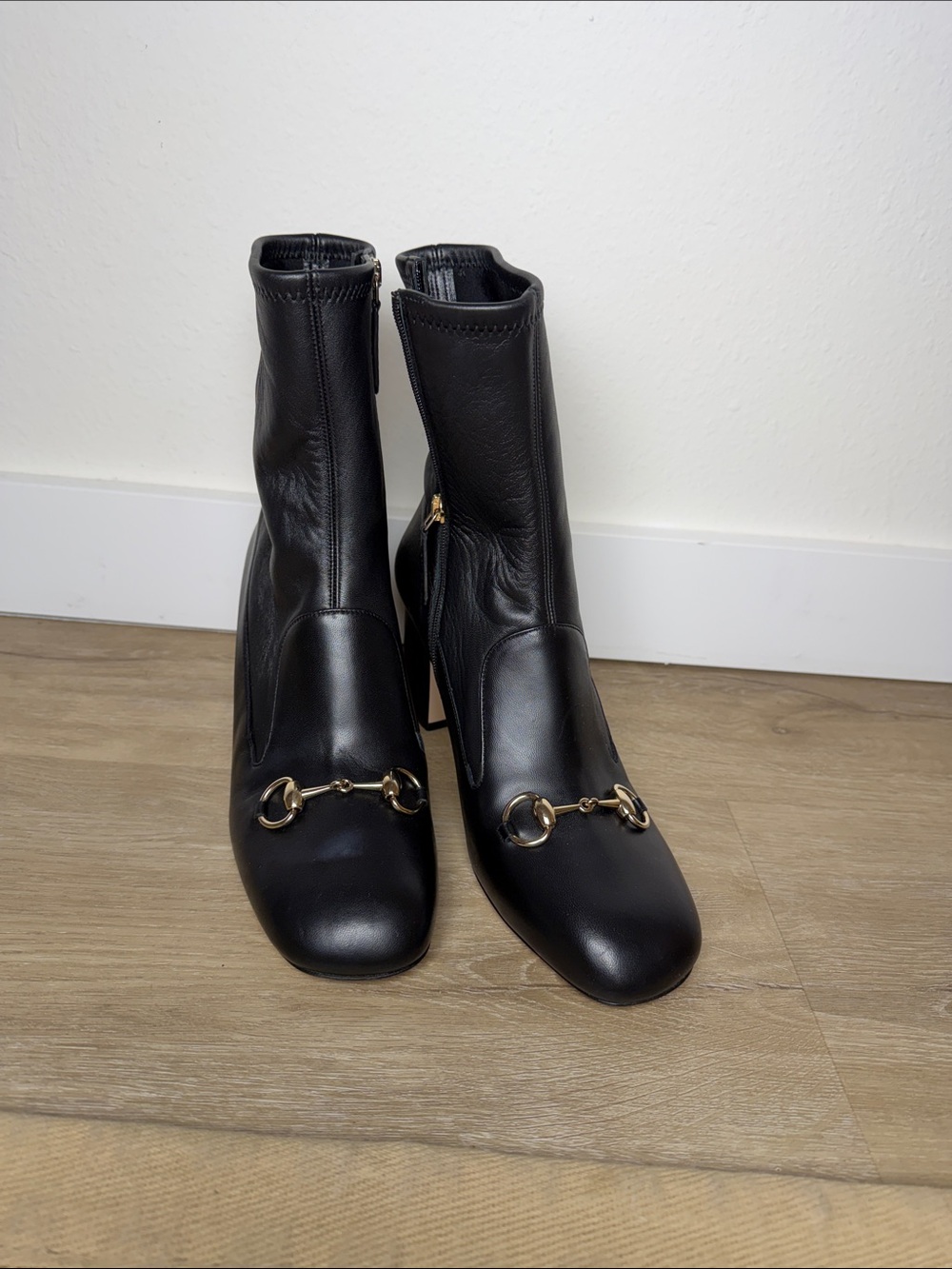 GUCCI Signora horsebit-embellished leather ankle boots - EU40 US10